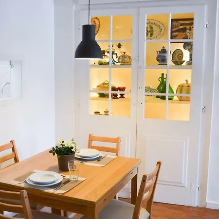 Apartament Family By The River
