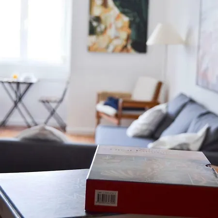 Family By The River Apartamento